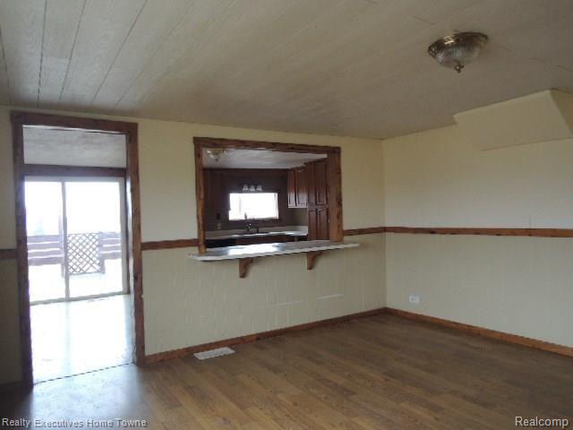 36900 Weber Road Richmond, MI 48062 - Photo 11 of 21 Case # 261-935805 Dining Room angle 3.jpg
