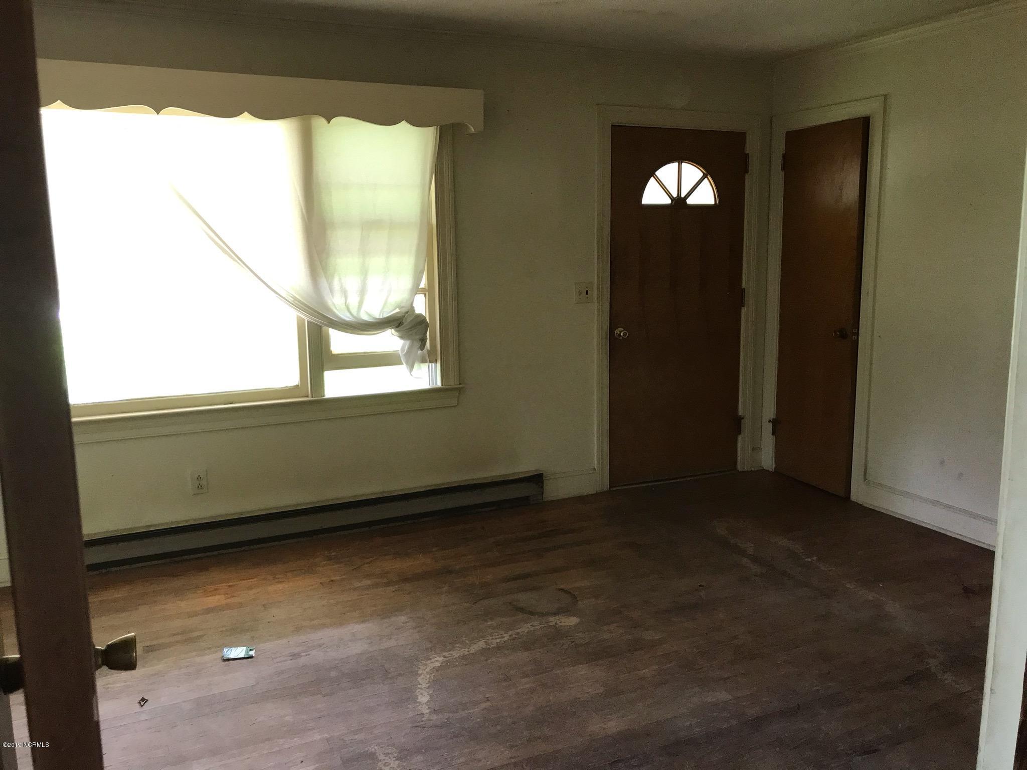120 Simmons Loop Road New Bern, NC 28562 - Photo 5 of 9 120 Simmons Loop.jpg -10