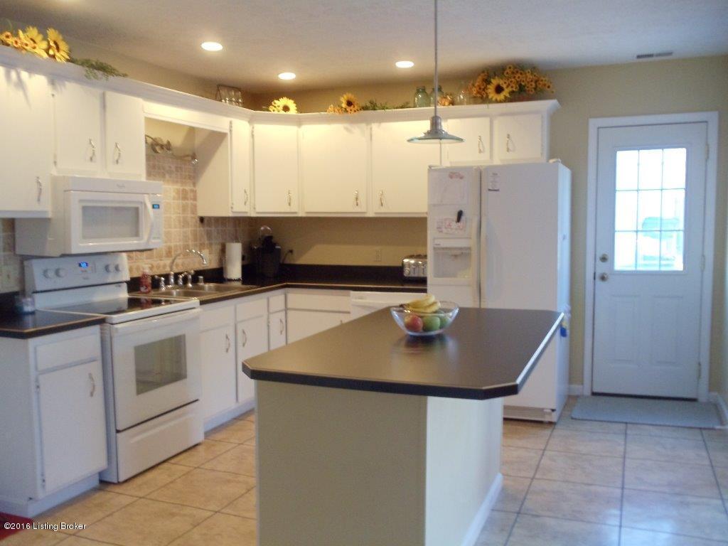 5022 Cane Run Road Louisville, KY 40216 - Photo 19 of 27 DSC08153