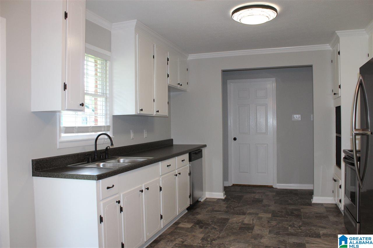 216 Patricia Road Anniston, AL 36206 - Photo 5 of 35