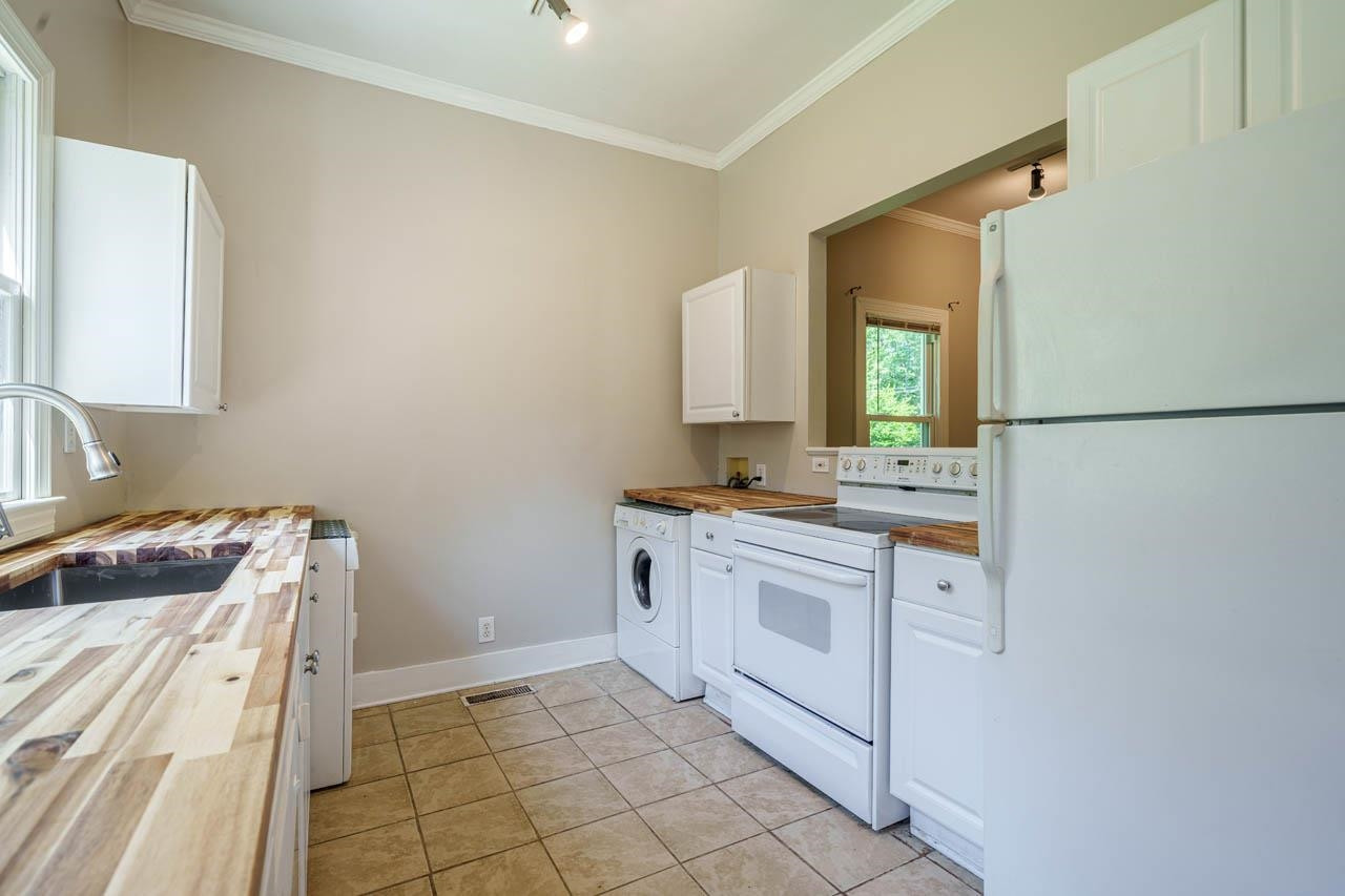 3403 Pickett Road Durham, NC 27705 - Photo 16 of 42 Kitchen