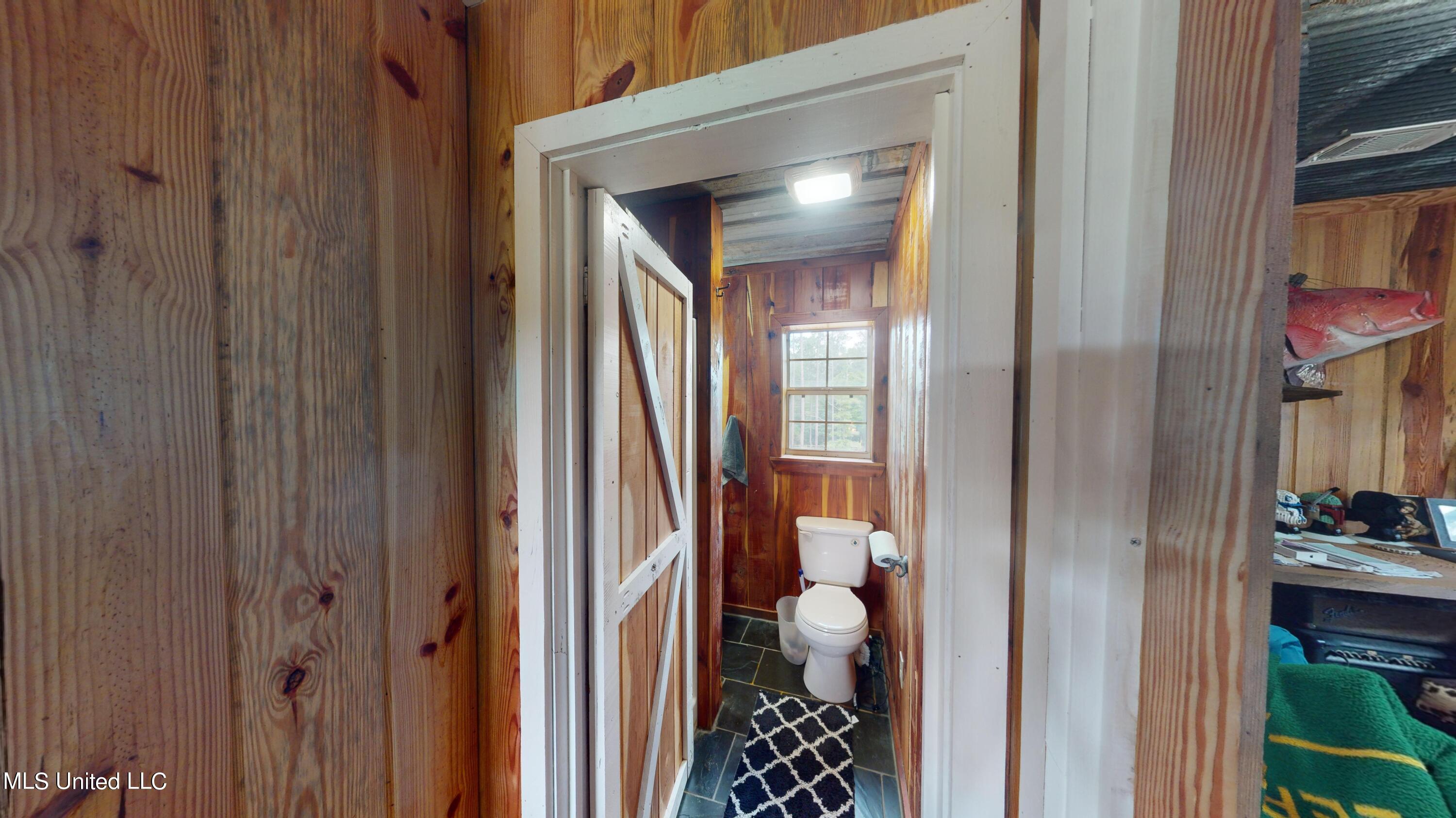 436 Lake Gary Road Leakesville, MS 39451 - Photo 8 of 18 436-Lake-GaryRoad-05032024_135928