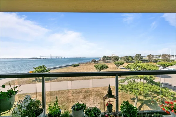 $2,500 | 1204 Capella South, Newport, RI 02840