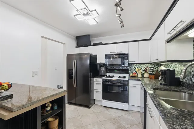 $649,999 | 8 Hudson Watch Drive, Ossining, NY 10562