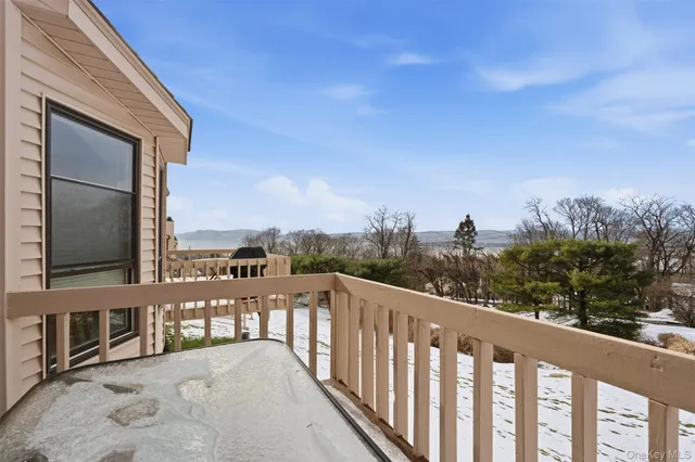 $649,999 | 8 Hudson Watch Drive, Ossining, NY 10562