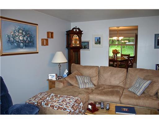 2452 Haymaker Road Monroeville, PA 15146 - Photo 15 of 18 Living Room.