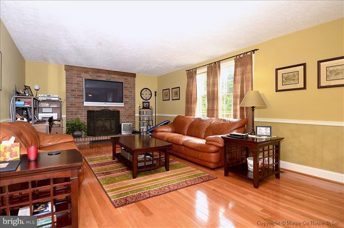 1433 Silo Way Silver Spring, MD 20905 - Photo 8 of 29 Family Room
