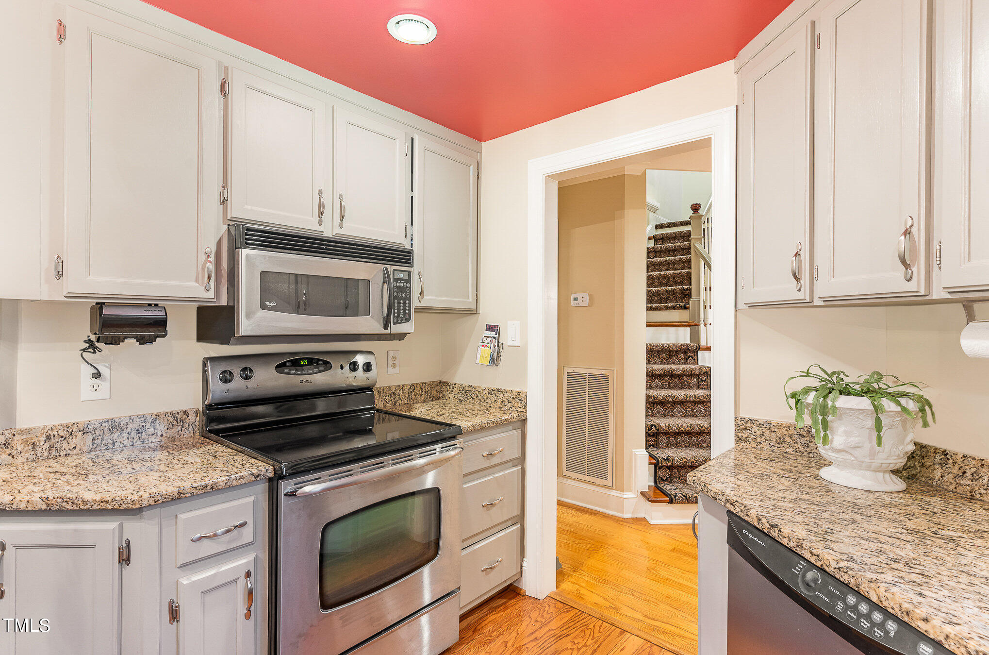 7543 South Wellesley Raleigh, NC 27609 - Photo 13 of 30 016_dsc00031-edit