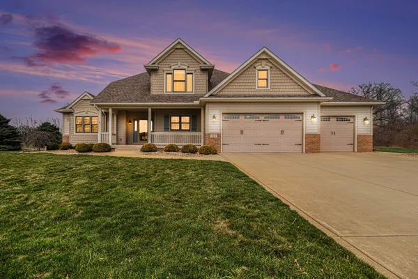 $749,900 | 365 Newton Lane, Valparaiso, IN 46383