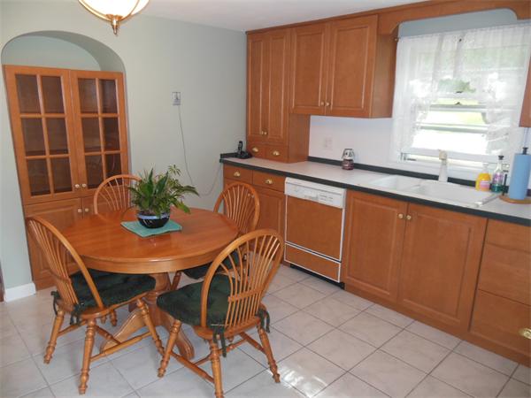 21 Bellflower Street Lexington, MA 02421 - Photo 3 of 8