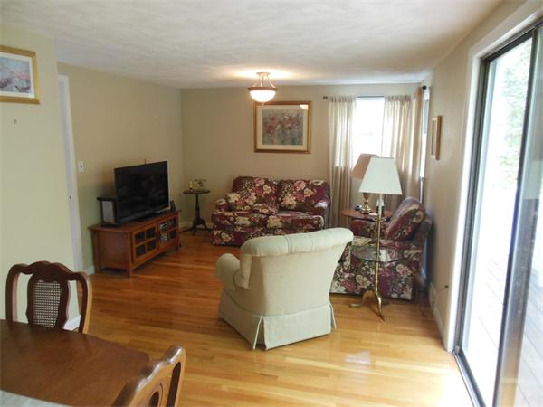 21 Bellflower Street Lexington, MA 02421 - Photo 7 of 8