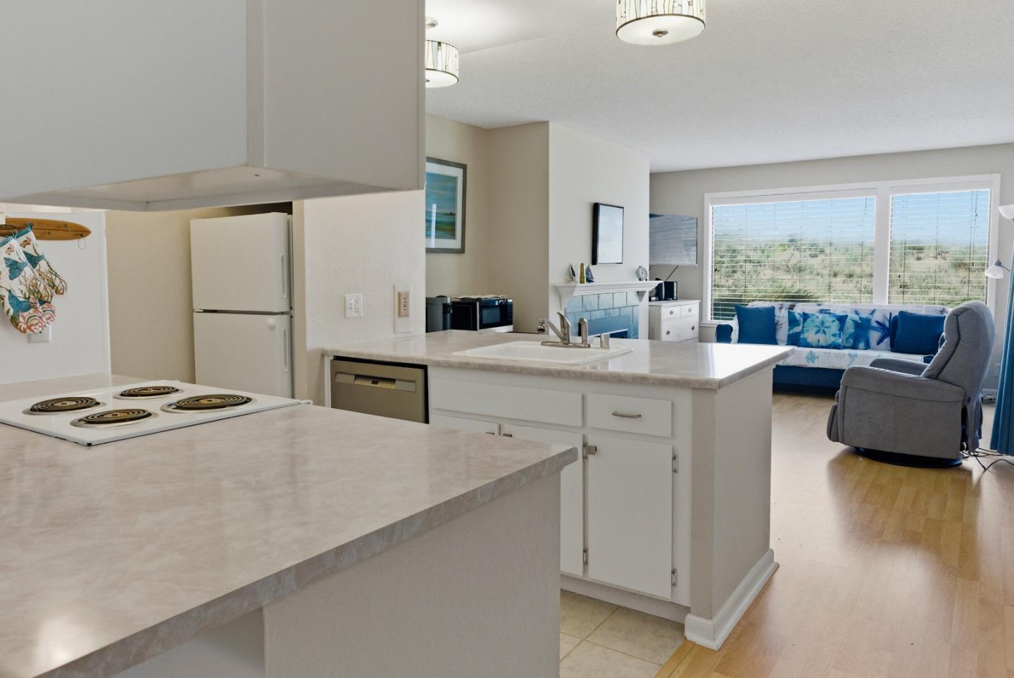 101 Shell Road, Unit 112 Watsonville, CA 95076 - Photo 8 of 33 Gallery Image 8