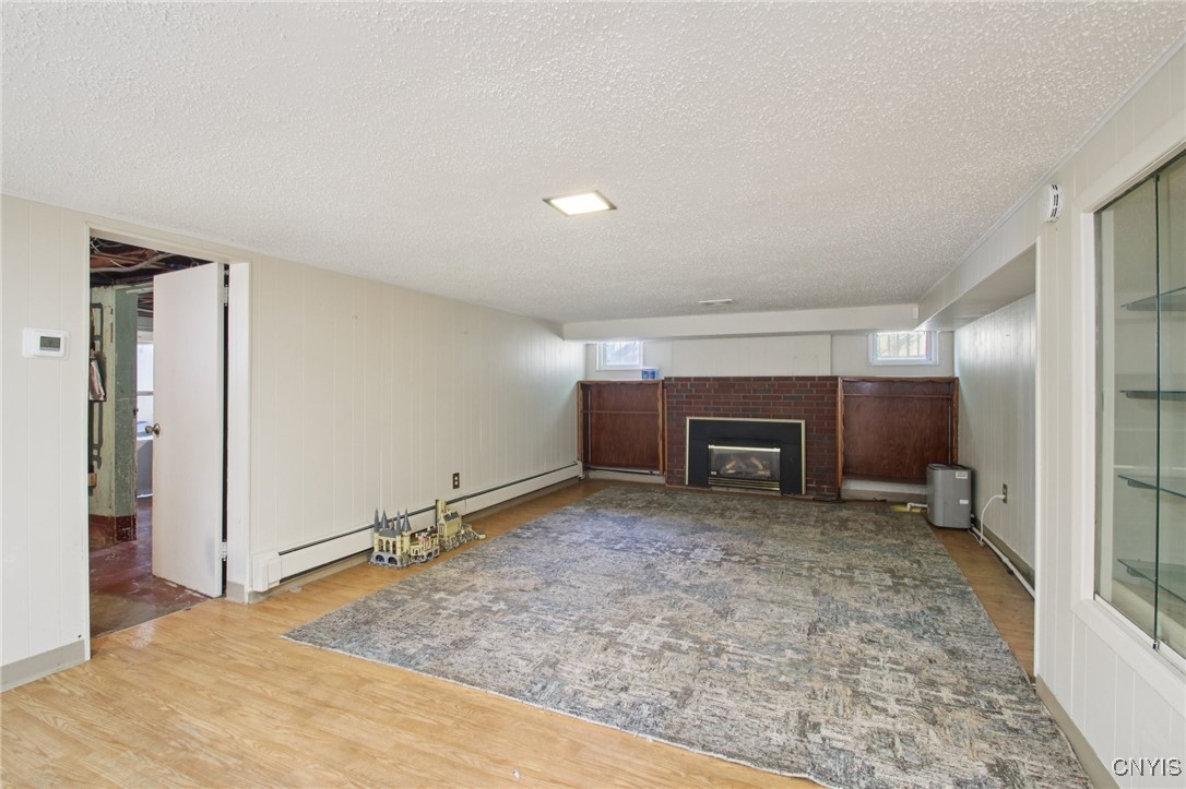 1 Alden Avenue Auburn, NY 13021 - Photo 35 of 38 Family room with gas fireplace