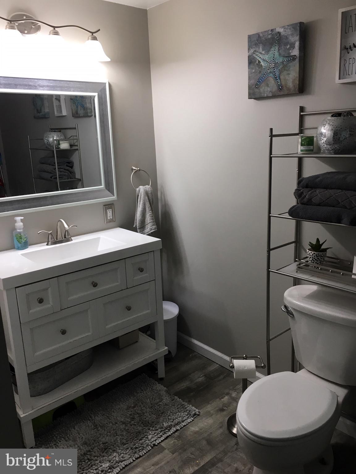 1 Graywood Road Baltimore, MD 21222 - Photo 23 of 24 Main bath