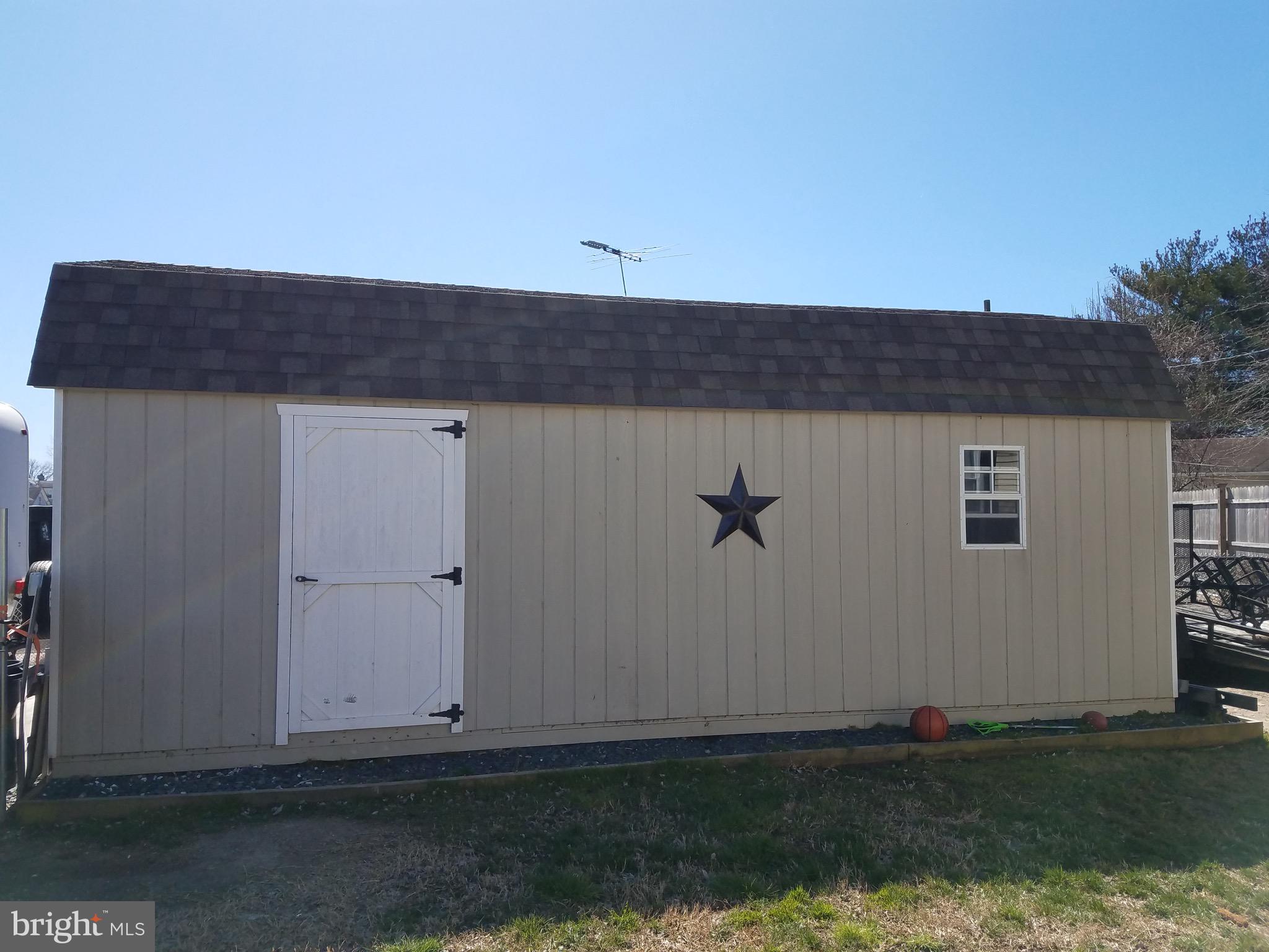1 Graywood Road Baltimore, MD 21222 - Photo 4 of 24 Detached garage