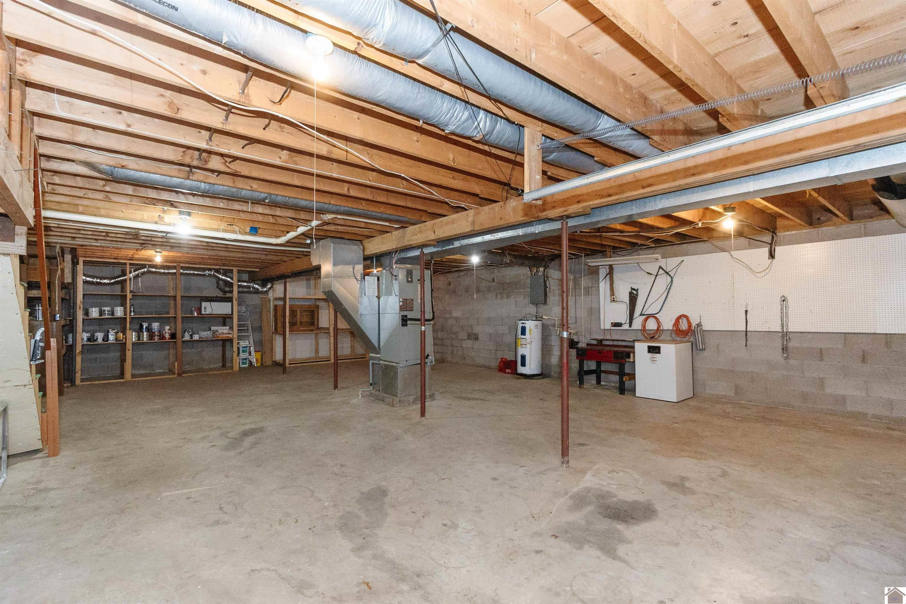427 Cross Spann Road Murray, KY 42071 - Photo 28 of 35 Basement