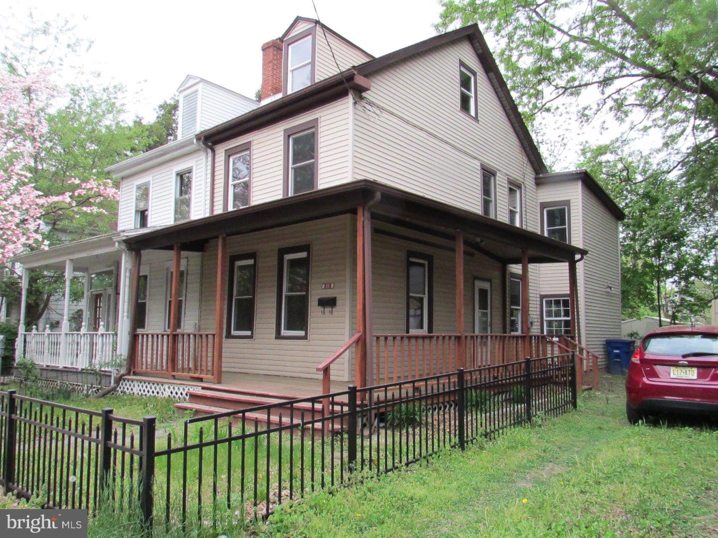 618 Cooper Street Beverly, NJ 08010 - Photo 2 of 21 Gallery Image 2
