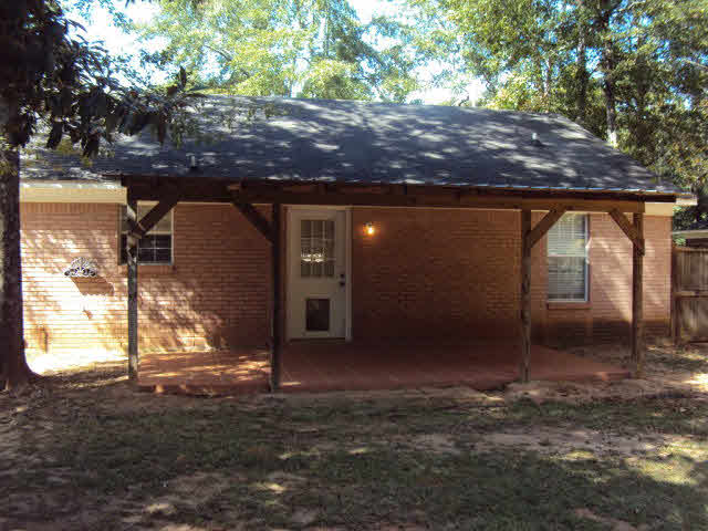 605 West 9th Street Bay Minette, AL 36507 - Photo 11 of 16 Rear