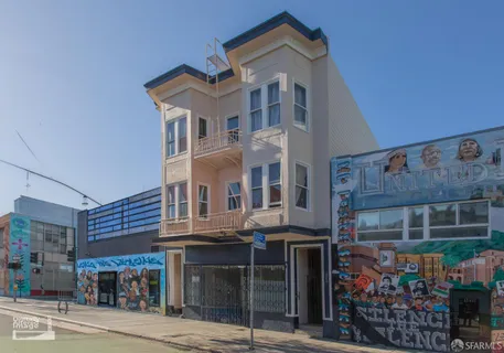 a picture of city view