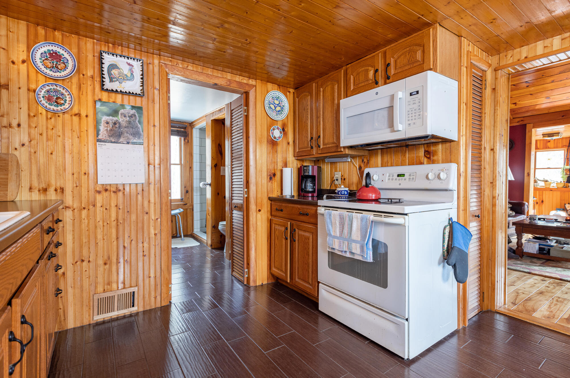 200 Gorham Road Scarborough, ME 04074 - Photo 6 of 24 200 Gorham Rd_W5_008