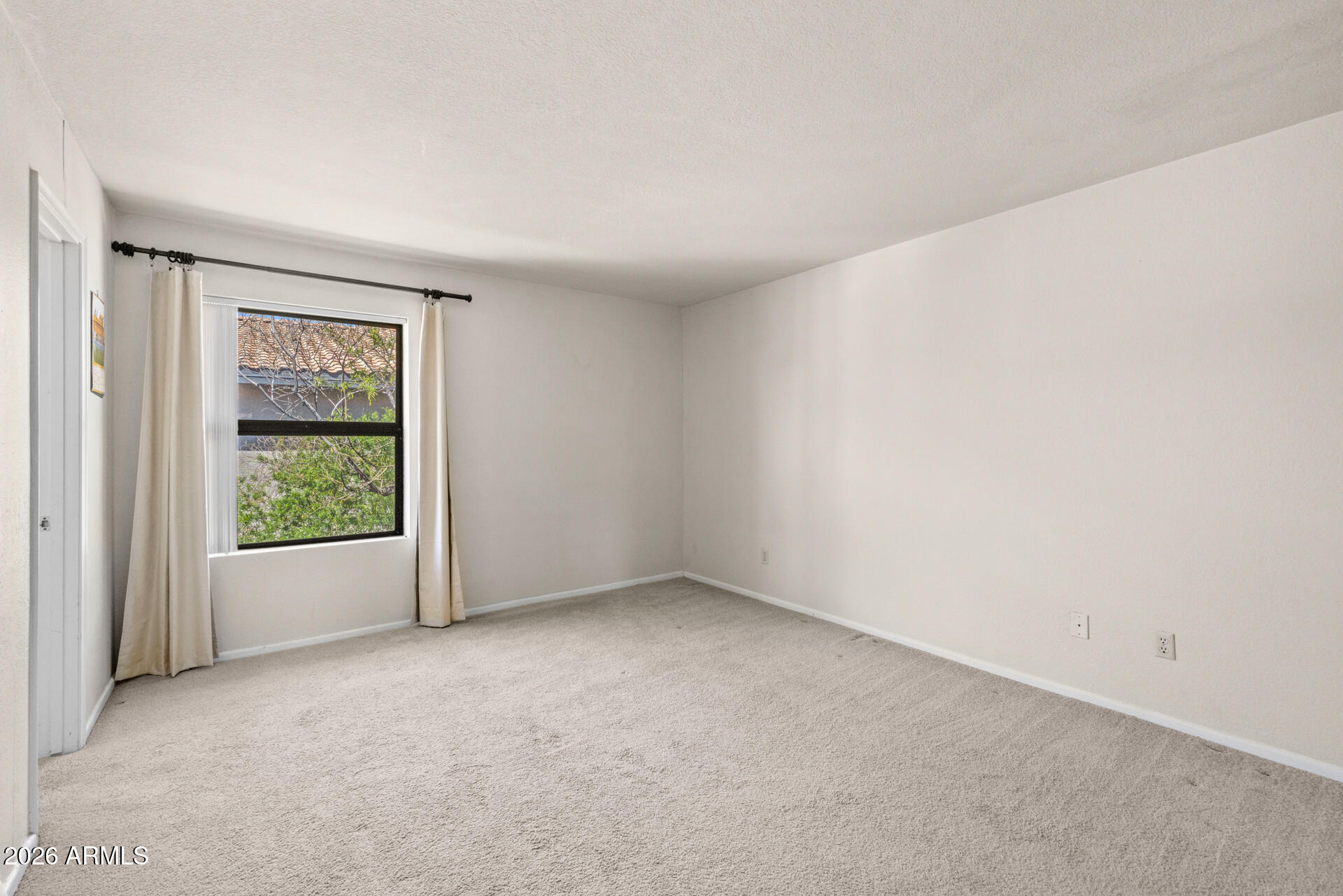 1402 East Guadalupe Road, Unit 215 Tempe, AZ 85283 - Photo 16 of 24 Primary Room