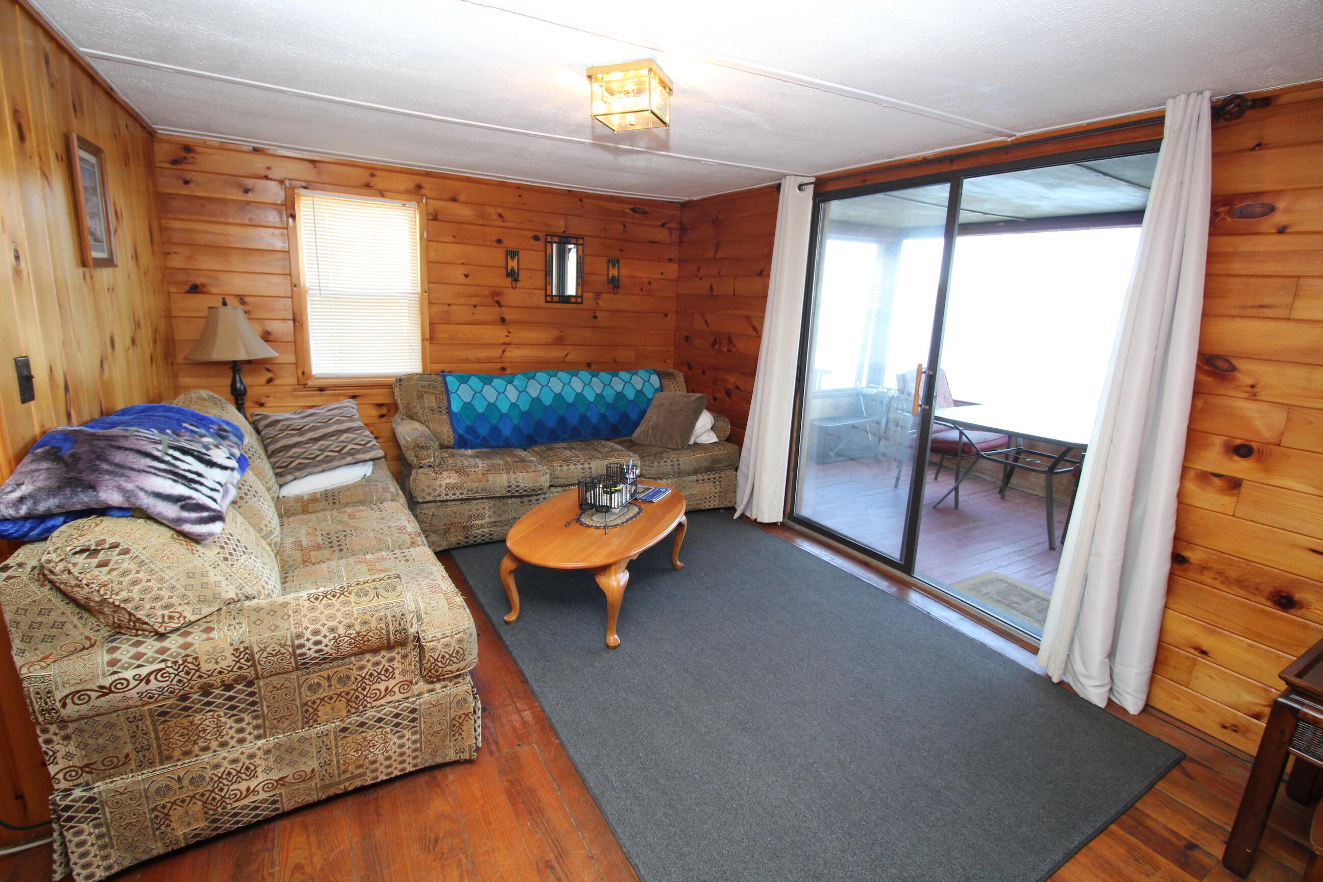 81 Shore Drive Sabattus, ME 04280 - Photo 20 of 63 19. Living Room