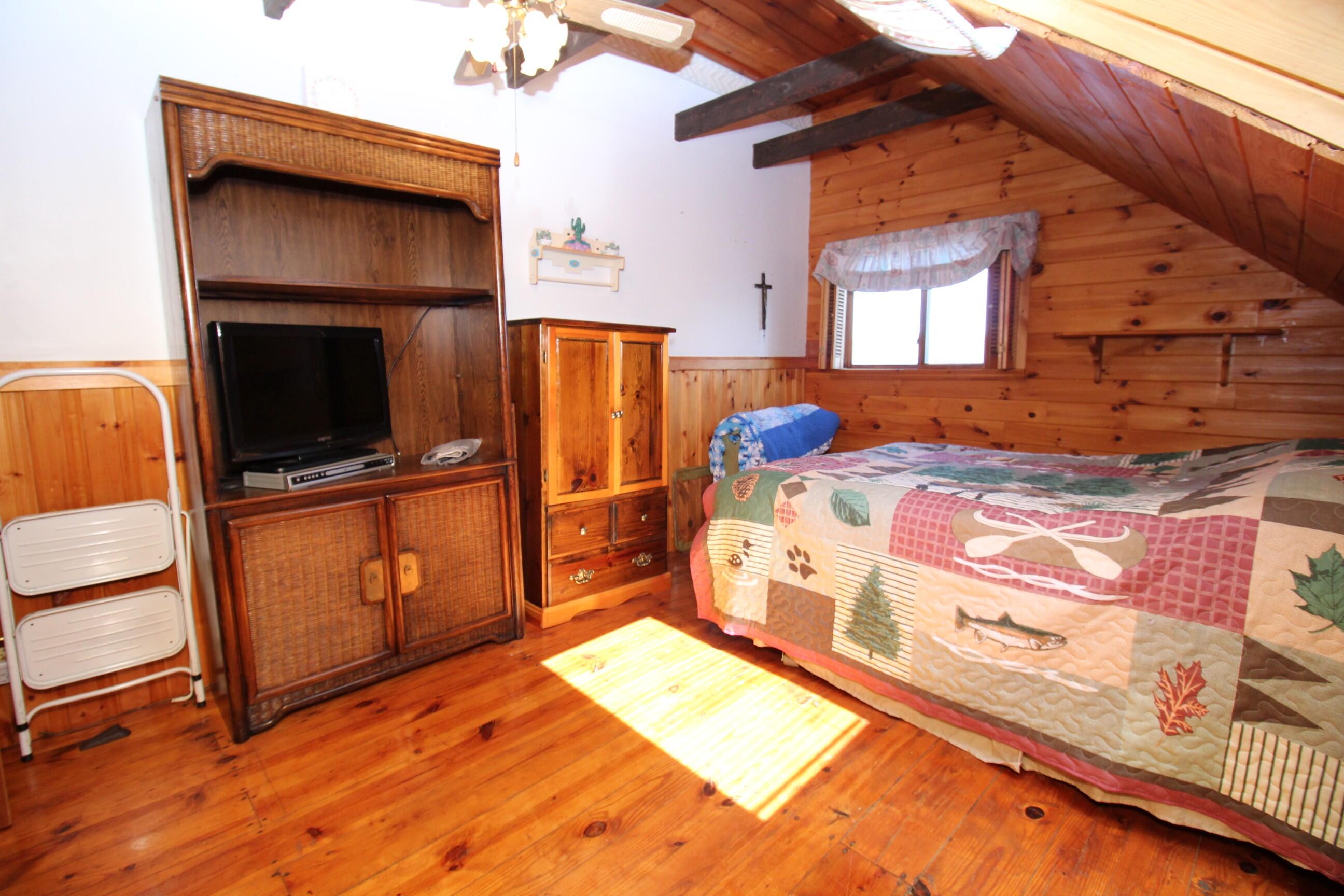 81 Shore Drive Sabattus, ME 04280 - Photo 32 of 63 31. Bedroom 2