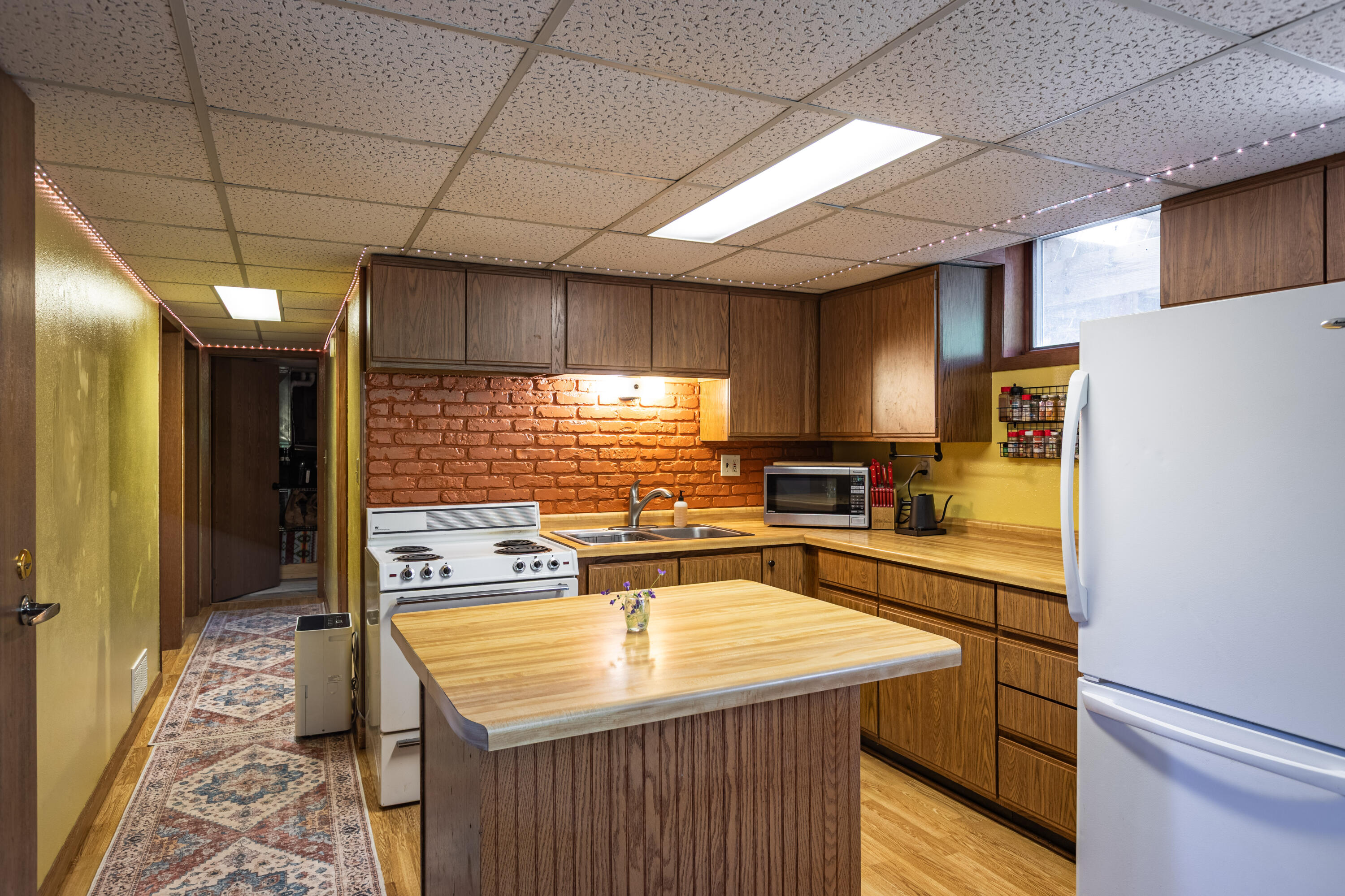 S3532 Chicken Valley Road Buffalo, WI 54629 - Photo 13 of 23 Lower level kitchenette