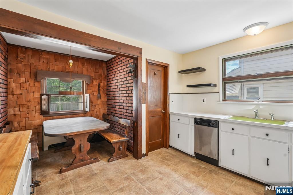 21 Ferncliff Road Bloomfield, NJ 07003 - Photo 11 of 46