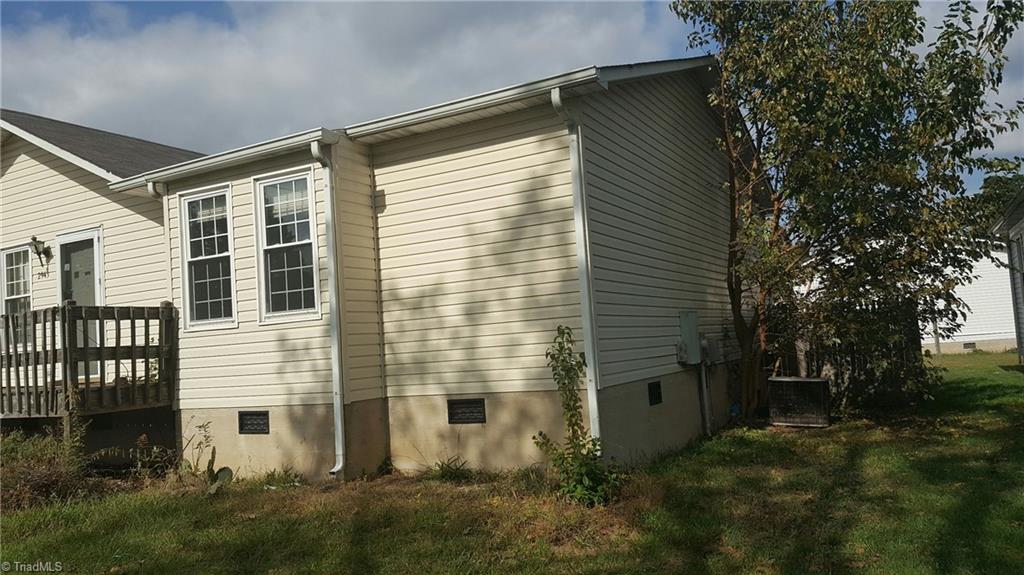 2943 Triangle Lake Road High Point, NC 27260 - Photo 15 of 16 Gallery Image 15