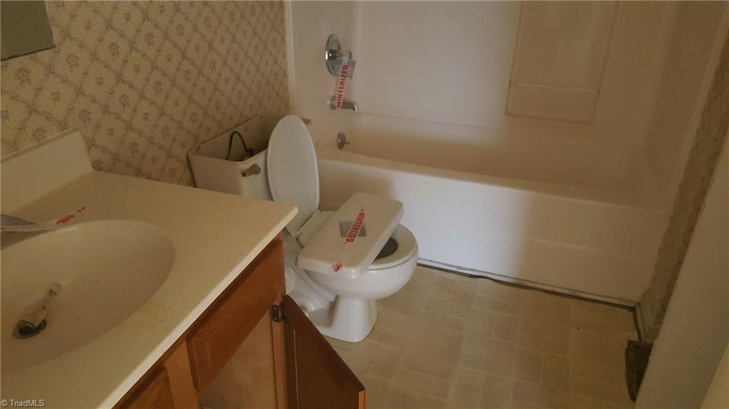 2943 Triangle Lake Road High Point, NC 27260 - Photo 7 of 16 Gallery Image 7