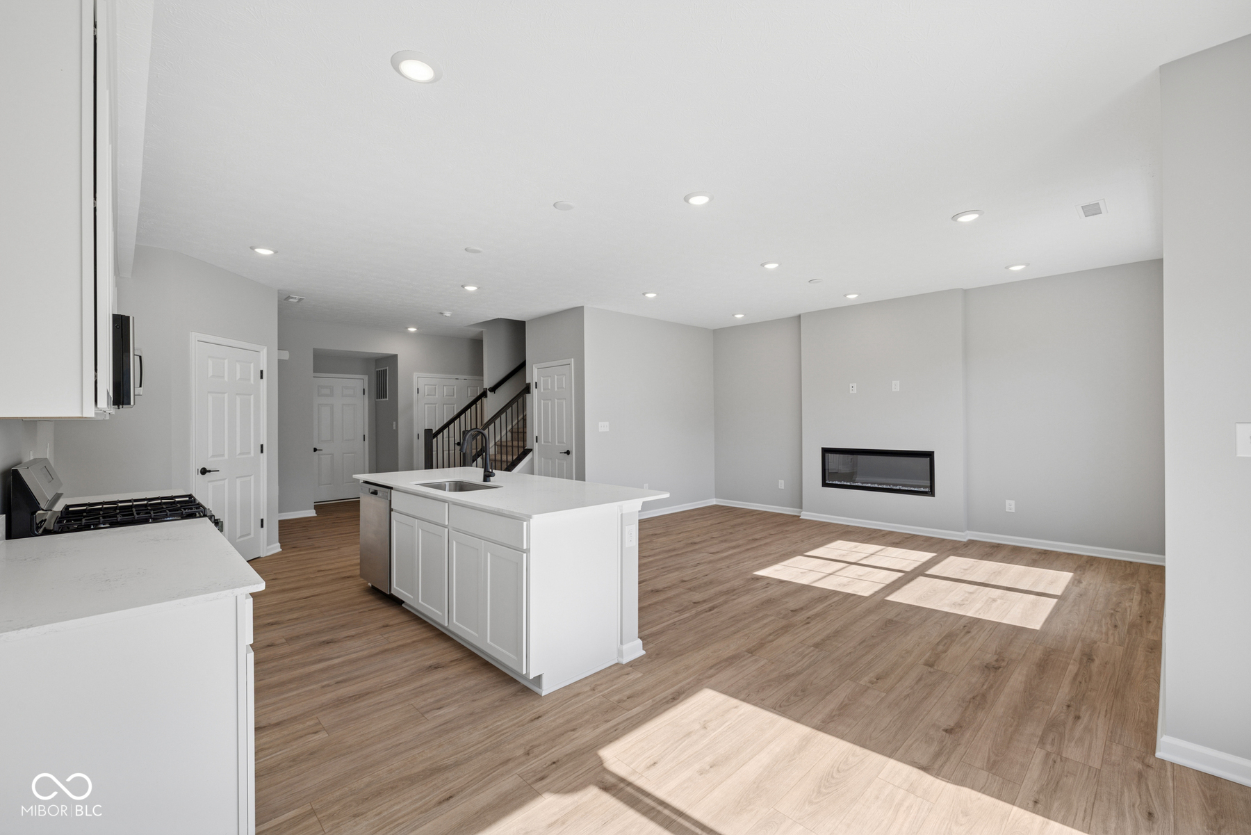 12613 Morning Rdg Way Noblesville, IN 46060 - Photo 5 of 17