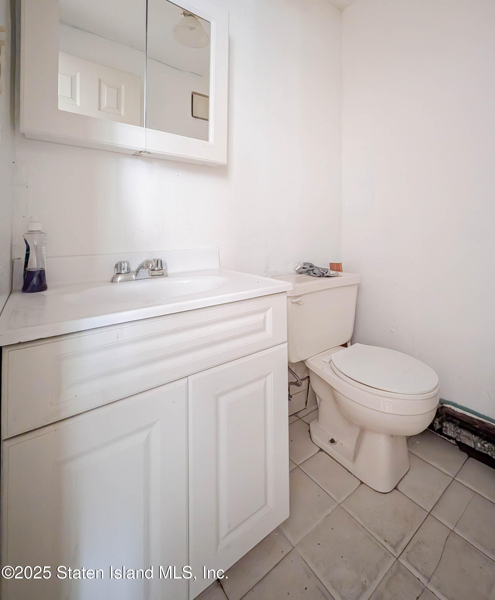 167 Harbor Road Staten Island, NY 10303 - Photo 9 of 10 PXL_20250817_191054012