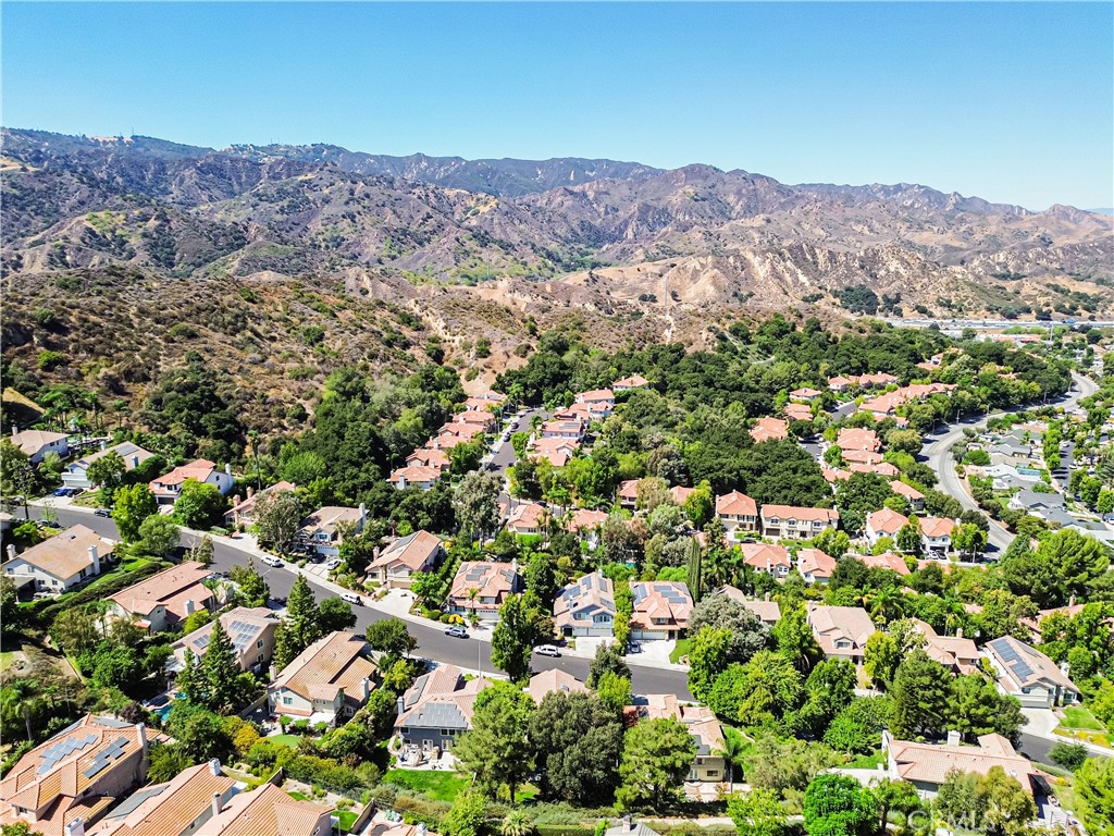 24220 Mentry Drive Newhall, CA 91321 - Photo 43 of 50 an aerial view of residential houses and outdoor space