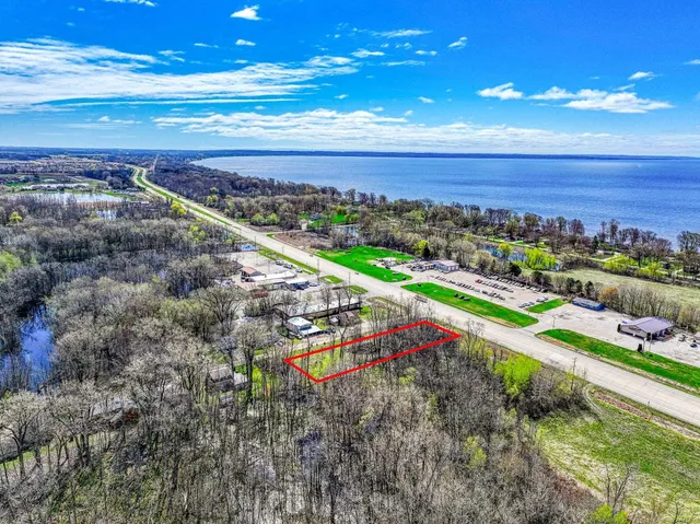 $74,900 | 114 Highway 10, Plum City, WI 54761