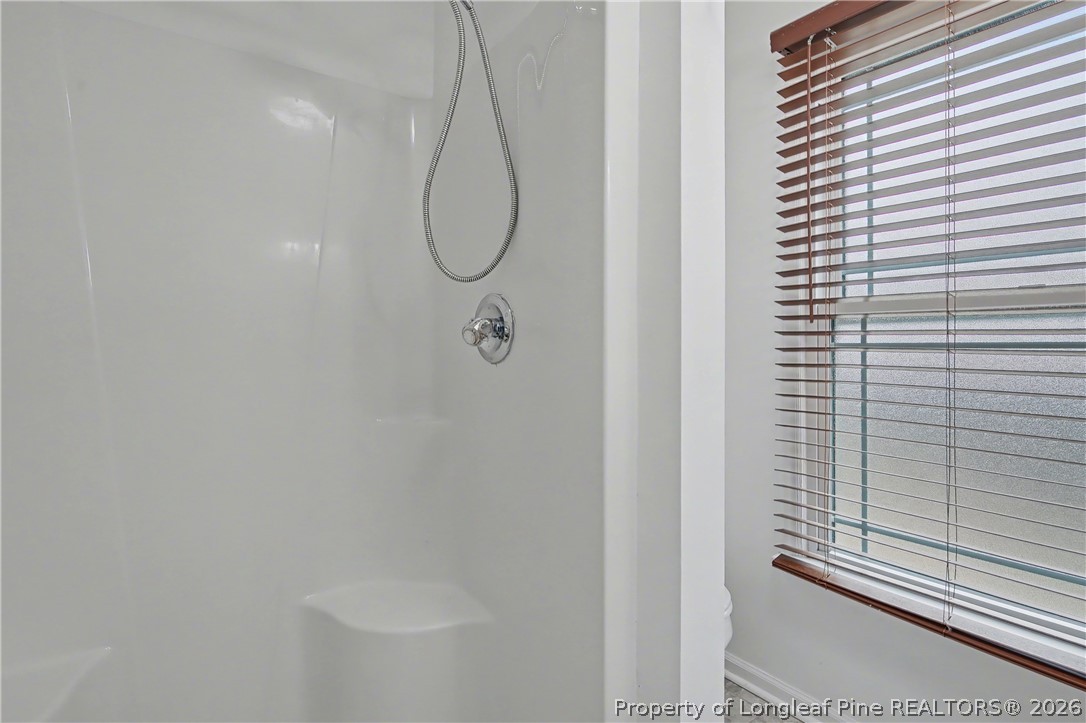 5073 Linton Hall Road Fayetteville, NC 28311 - Photo 20 of 32 a bathroom with a shower