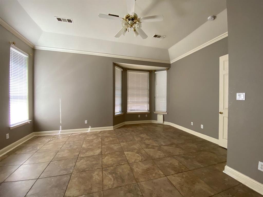 2011 Glen Manor Road Corinth, TX 76208 - Photo 16 of 36 Gallery Image 16