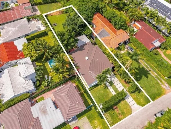 $14,000 | 5120 Cherokee Avenue, Miami Beach, FL 33140