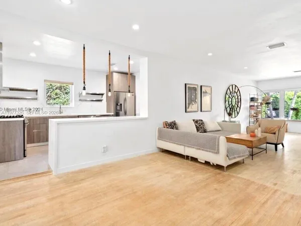 $14,000 | 5120 Cherokee Avenue, Miami Beach, FL 33140