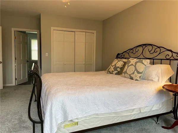 $4,100 | 20 Morrison Avenue, Middletown, RI 02842