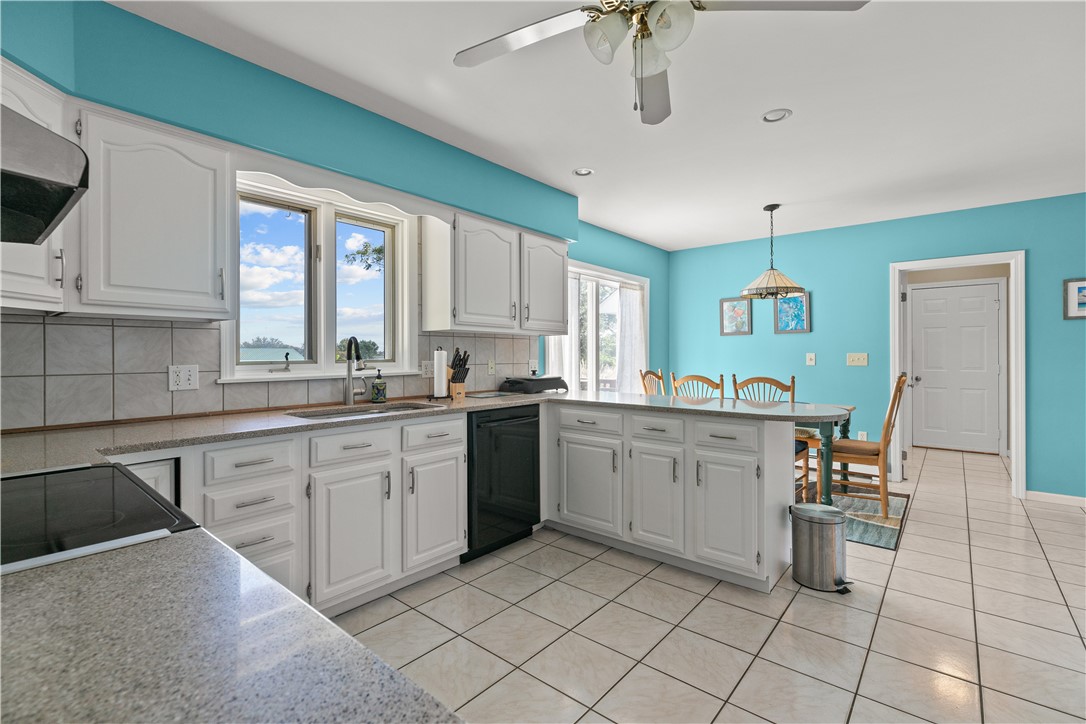 20 Morrison Avenue Middletown, RI 02842 - Photo 9 of 33