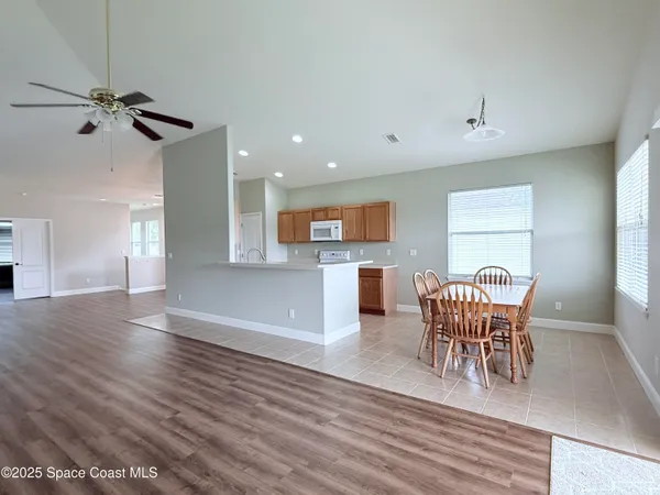$1,900 | 3900 Playa Del Sol Drive, Unit 205, Rockledge, FL 32955
