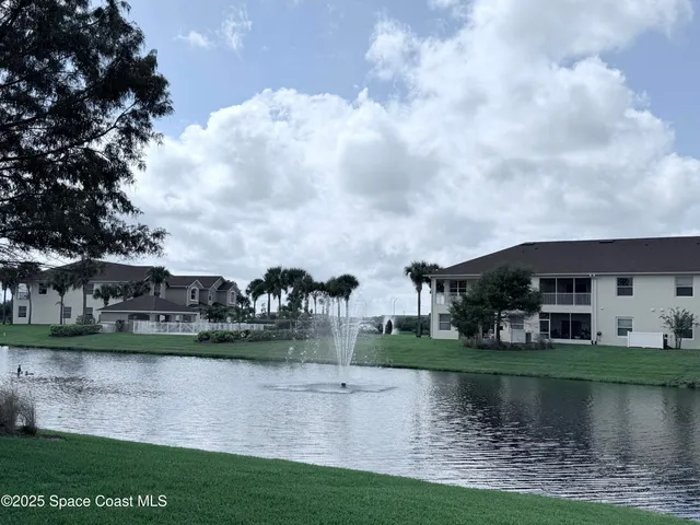 $2,000 | 3900 Playa Del Sol Drive, Unit 205, Rockledge, FL 32955