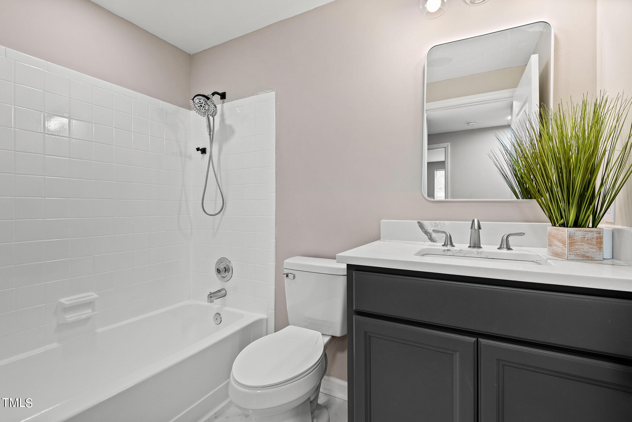 1151 Villa Green Court Raleigh, NC 27612 - Photo 29 of 43 DSC_0712