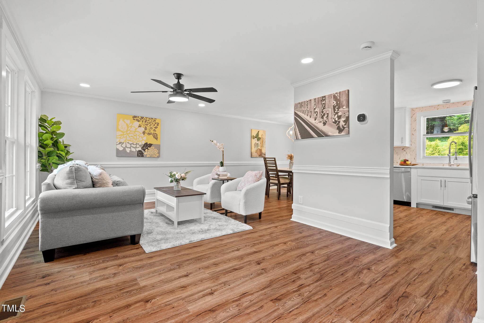 1151 Villa Green Court Raleigh, NC 27612 - Photo 6 of 43 DSC_0609