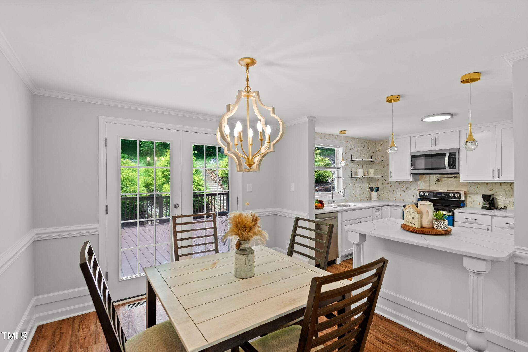 1151 Villa Green Court Raleigh, NC 27612 - Photo 9 of 43 DSC_0644