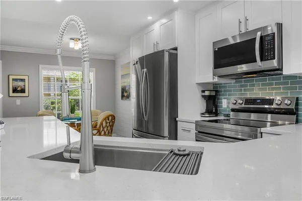 $5,000 | 773 Wiggins Lake Drive, Unit 2, Naples, FL 34110