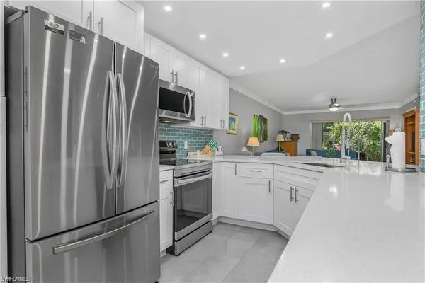 $5,000 | 773 Wiggins Lake Drive, Unit 2, Naples, FL 34110