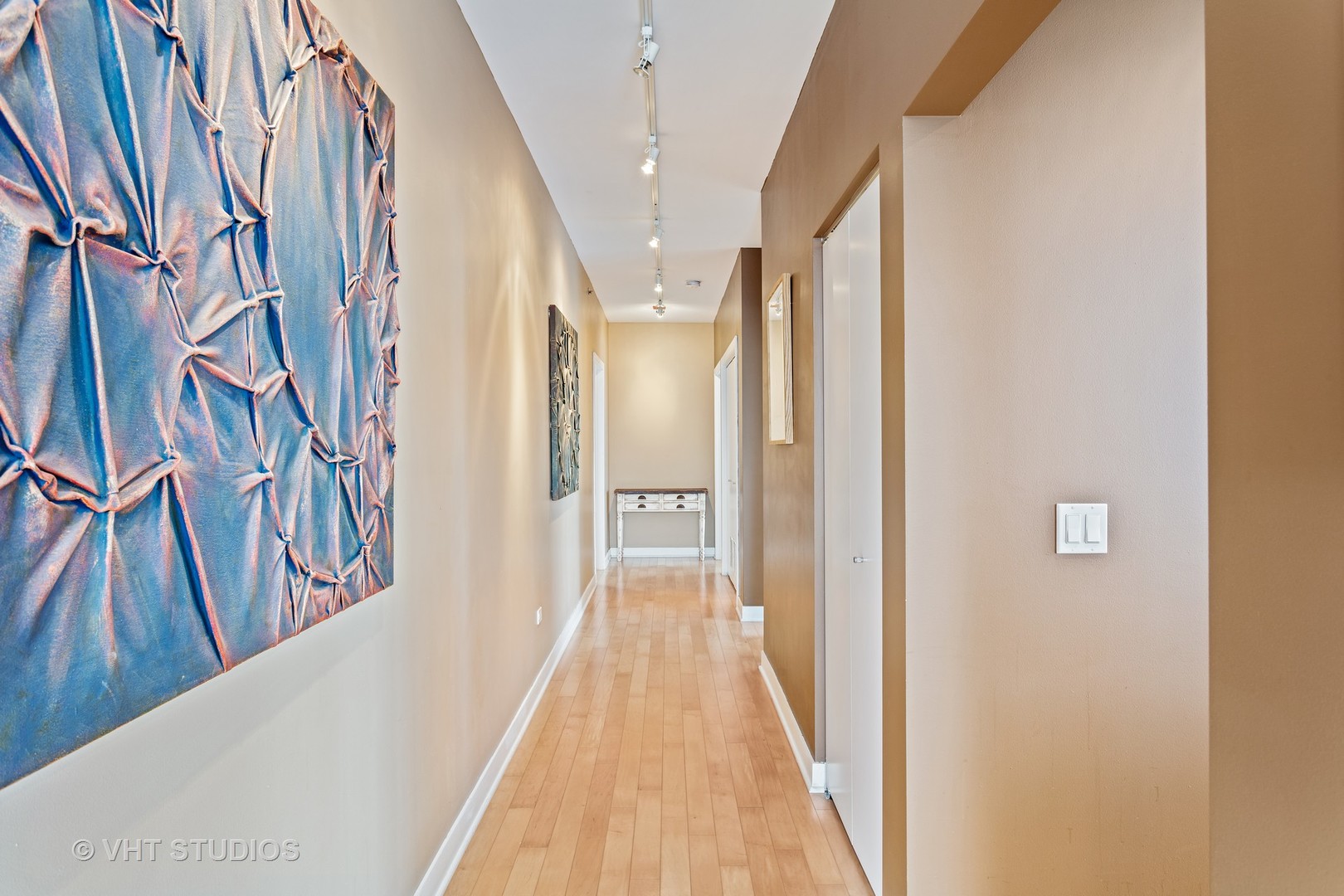 8 East Randolph Street, Unit 2904 Chicago, IL 60601 - Photo 7 of 18