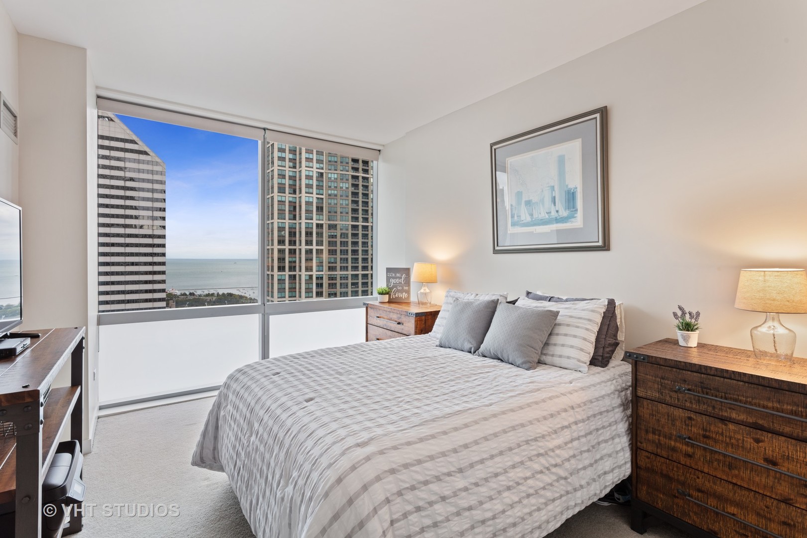 8 East Randolph Street, Unit 2904 Chicago, IL 60601 - Photo 10 of 18